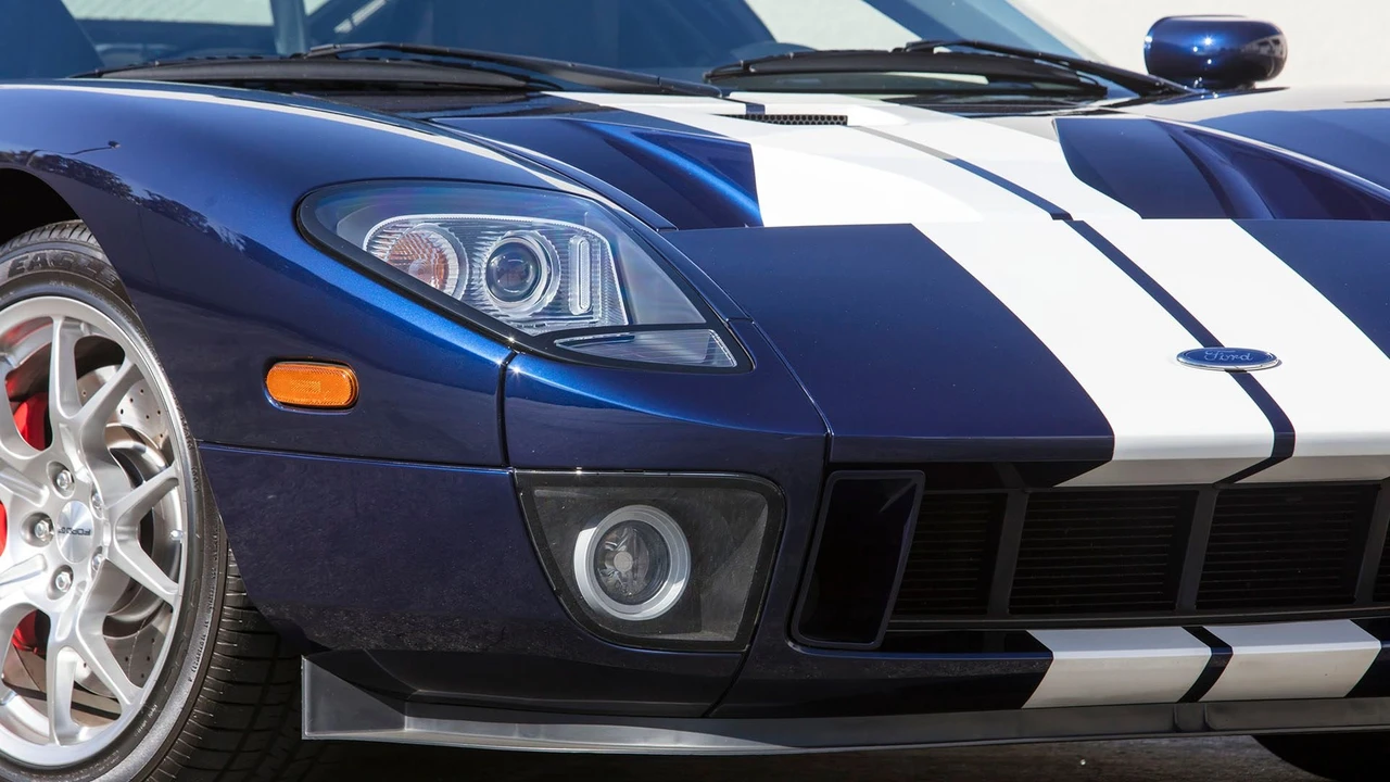 2006 Ford GT 1st Gen - Image 11 of 31