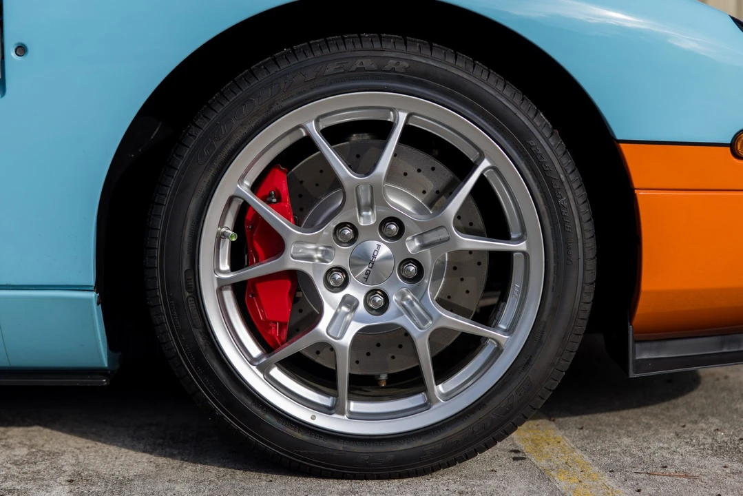 2006 Ford GT 1st Gen - Image 15 of 31