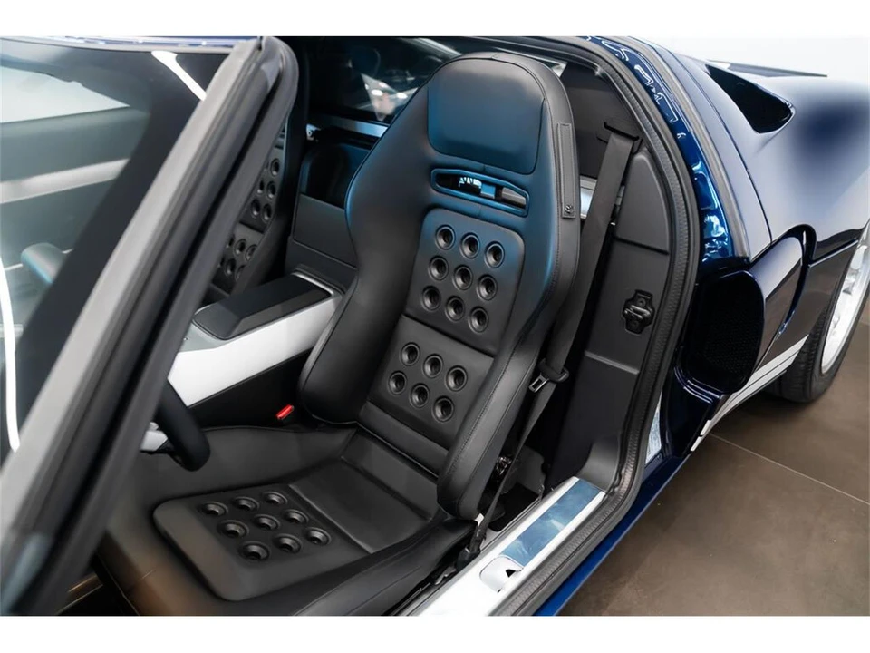 2006 Ford GT 1st Gen - Image 9 of 25
