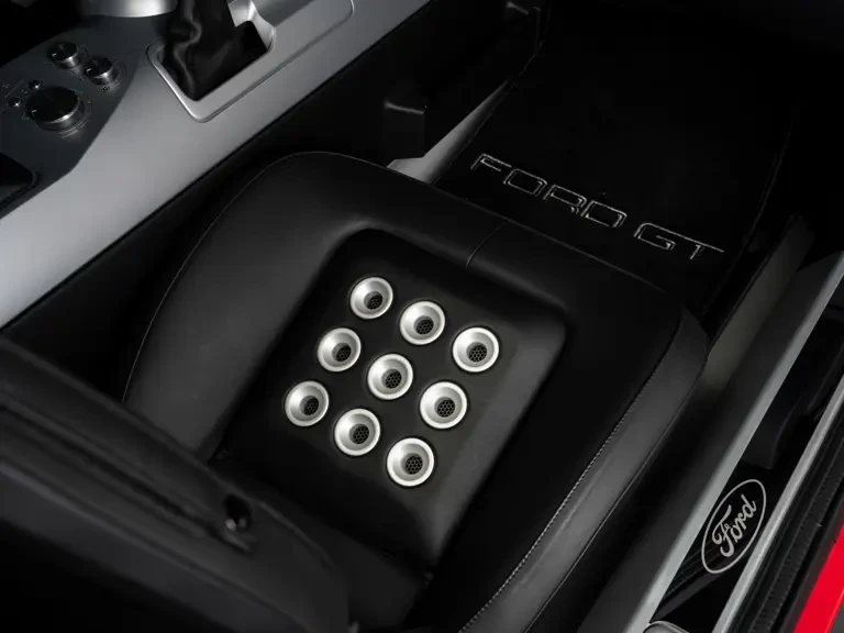 2006 Ford GT 1st Gen - Image 28 of 31