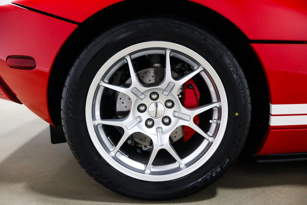 2006 Ford GT 1st Gen - Image 25 of 31