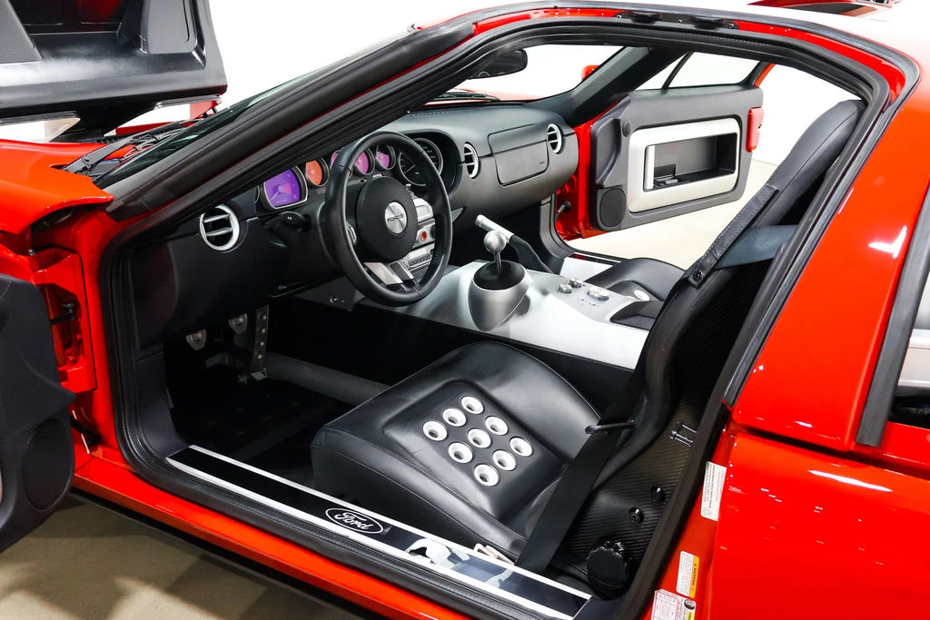 2006 Ford GT 1st Gen - Image 28 of 31