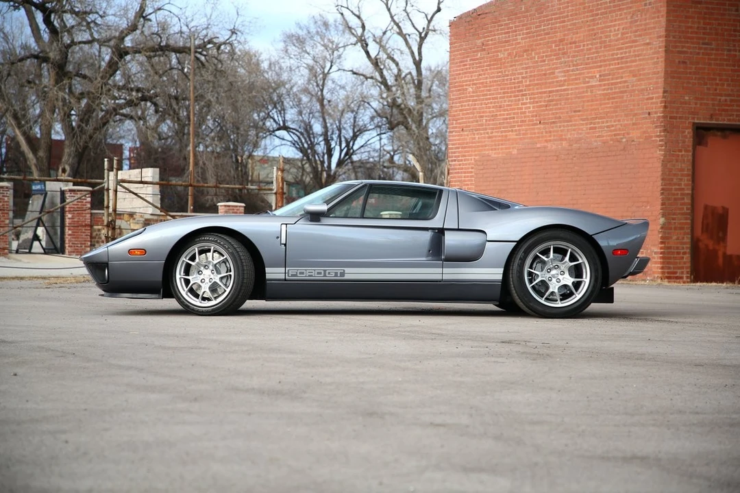 2006 Ford GT 1st Gen - Image 12 of 21