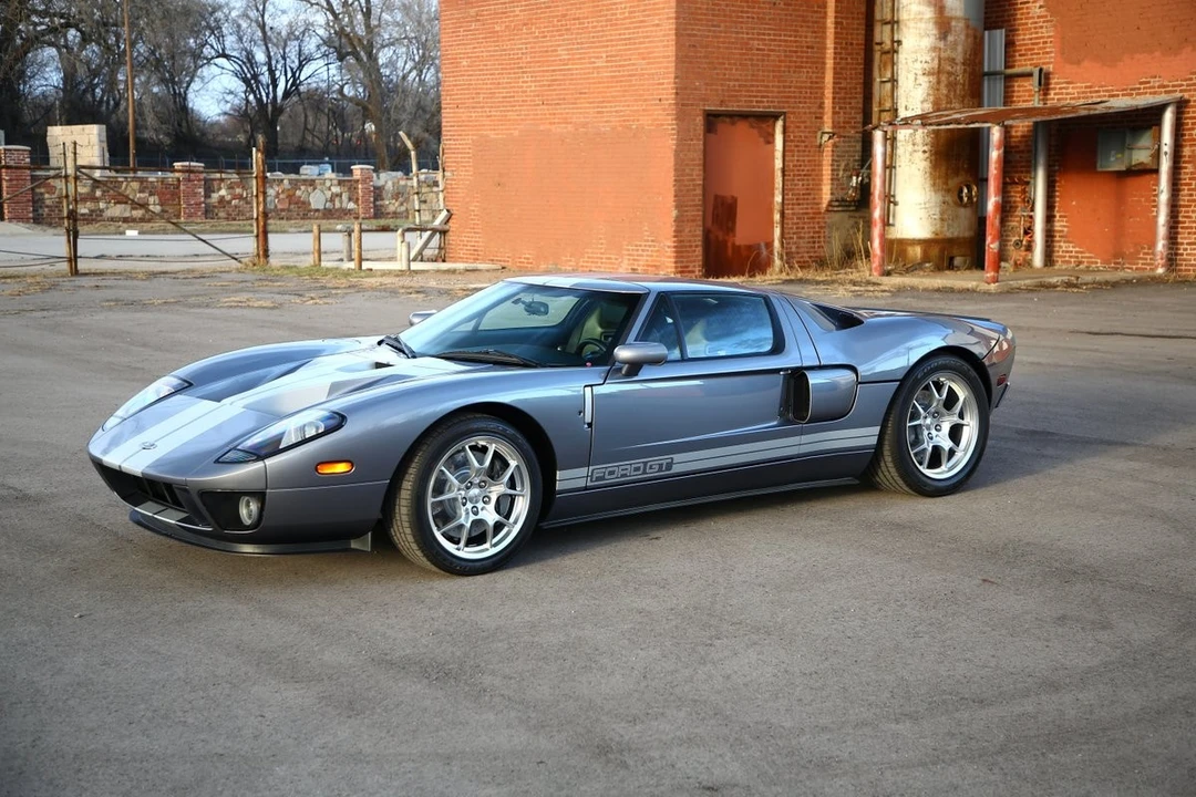 2006 Ford GT 1st Gen - Image 15 of 21