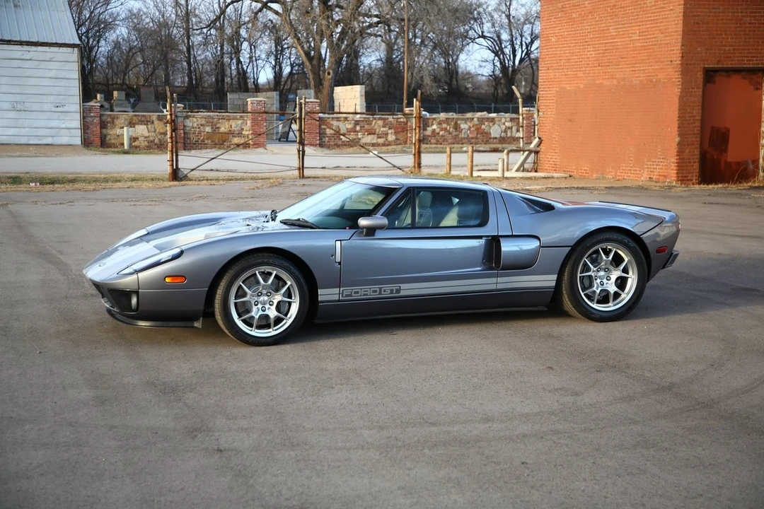 2006 Ford GT 1st Gen - Image 16 of 21