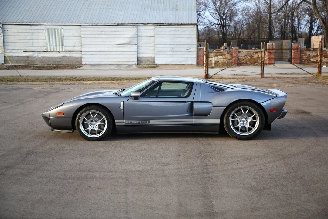 2006 Ford GT 1st Gen - Image 18 of 21