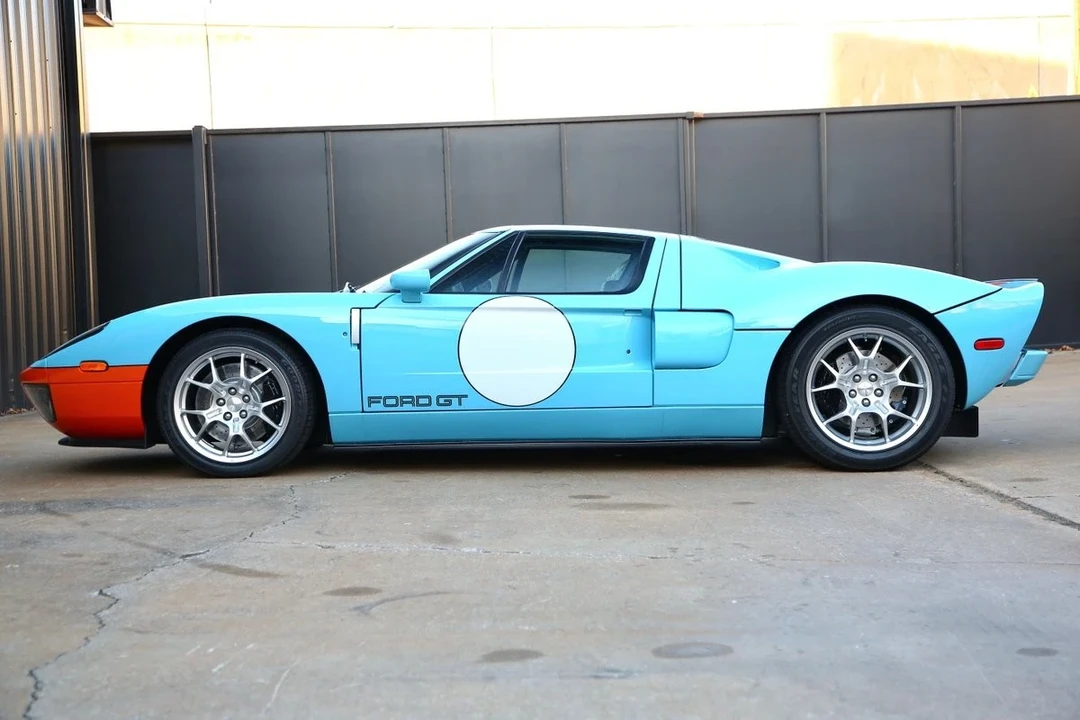 2006 Ford GT 1st Gen - Image 13 of 21