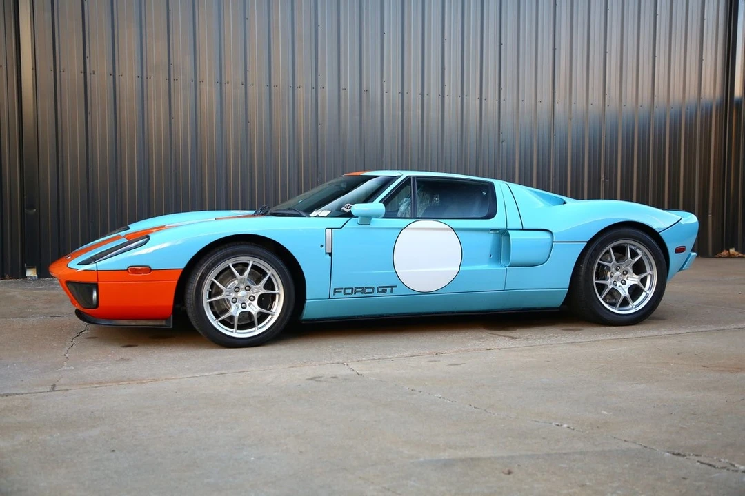 2006 Ford GT 1st Gen - Image 9 of 21