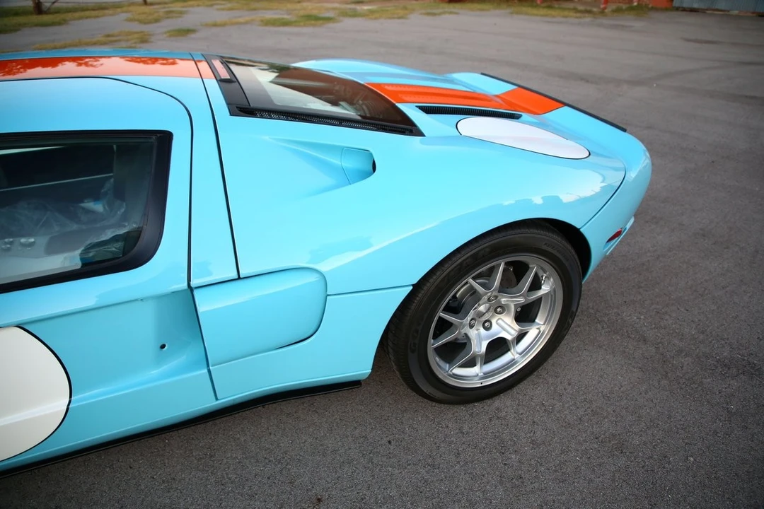 2006 Ford GT 1st Gen - Image 18 of 21