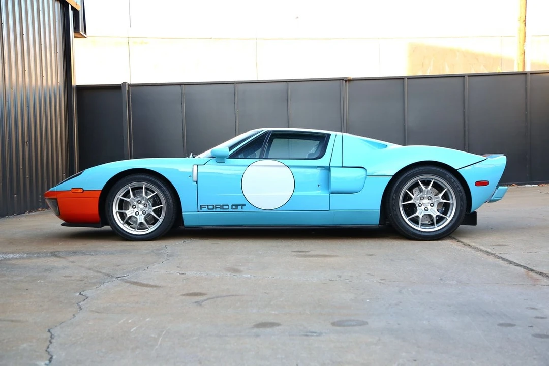 2006 Ford GT 1st Gen - Image 12 of 21