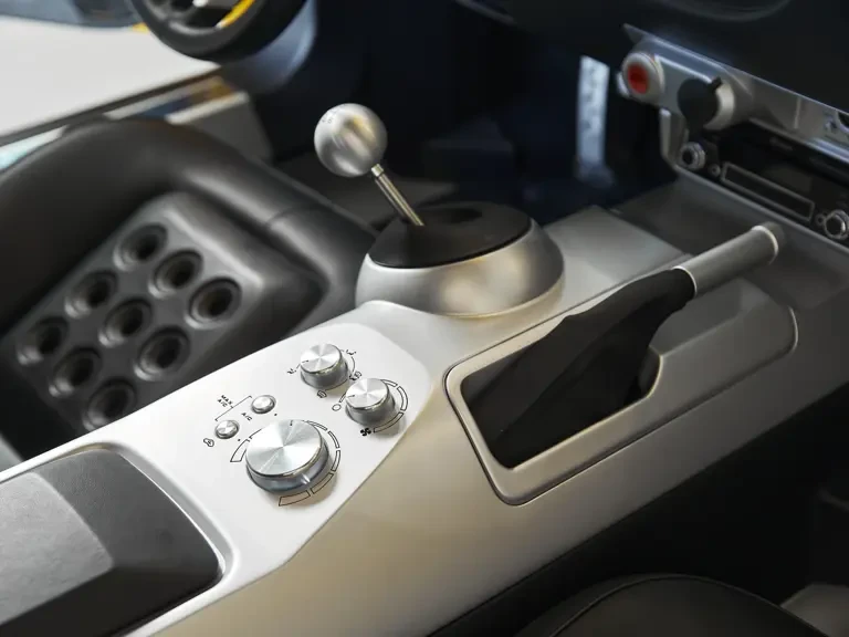 2006 Ford GT 1st Gen - Image 15 of 31