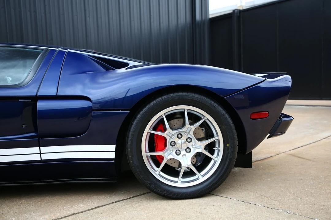 2006 Ford GT 1st Gen - Image 12 of 21