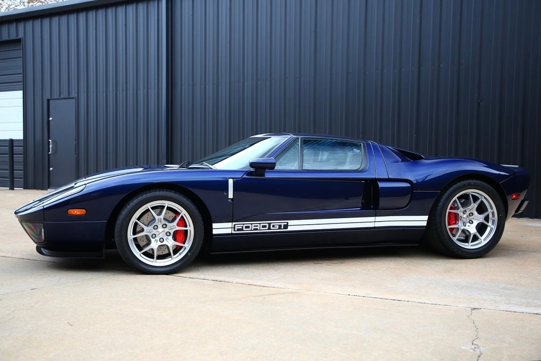 2006 Ford GT 1st Gen - Image 9 of 21
