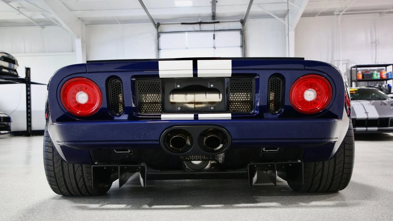 2006 Ford GT 1st Gen - Image 16 of 21