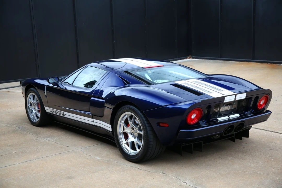 2006 Ford GT 1st Gen - Image 15 of 21