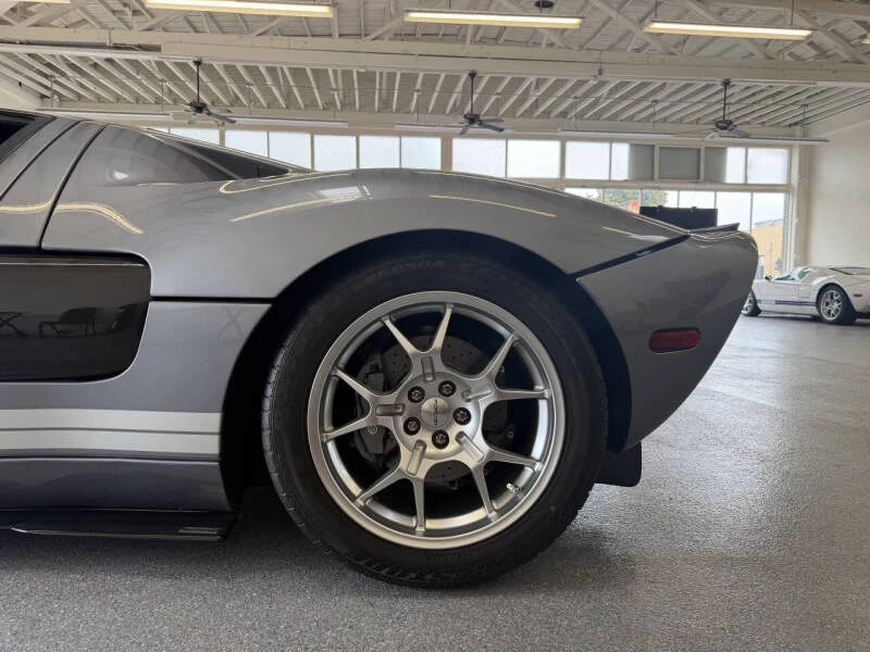 2006 Ford GT 1st Gen - Image 19 of 31