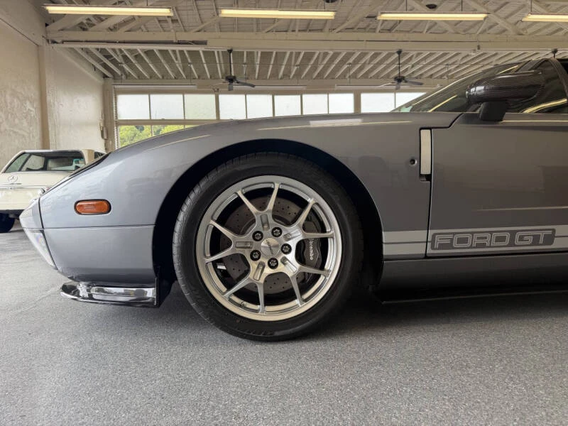 2006 Ford GT 1st Gen - Image 17 of 31