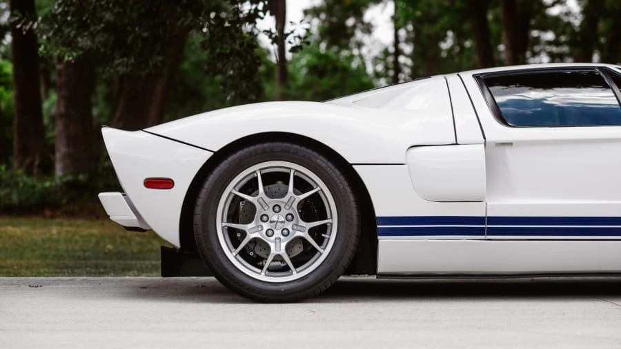 2006 Ford GT 1st Gen - Image 10 of 20
