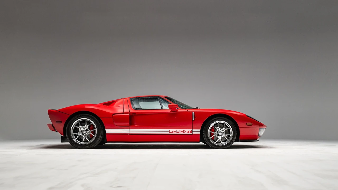 2006 Ford GT 1st Gen - Image 28 of 31