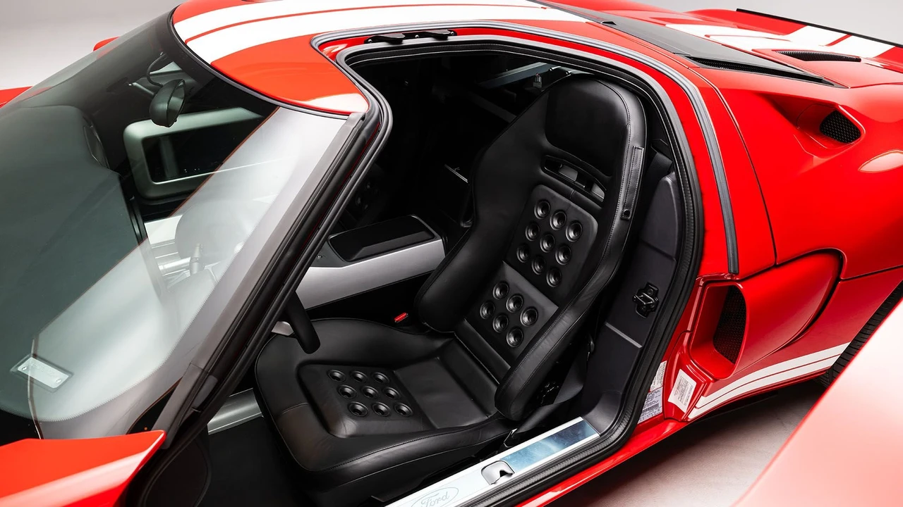 2006 Ford GT 1st Gen - Image 9 of 31