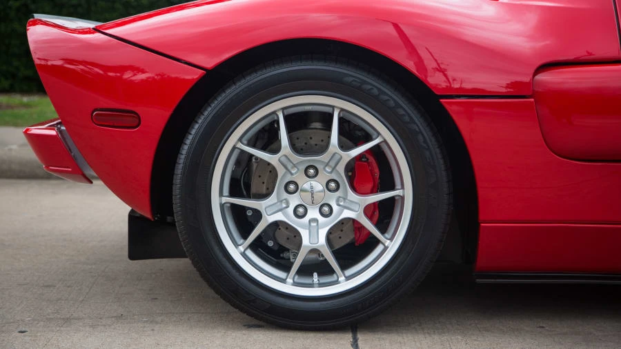2006 Ford GT 1st Gen - Image 13 of 18