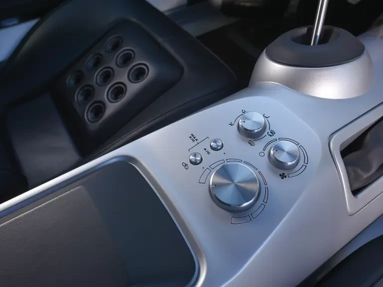 2006 Ford GT 1st Gen - Image 17 of 30