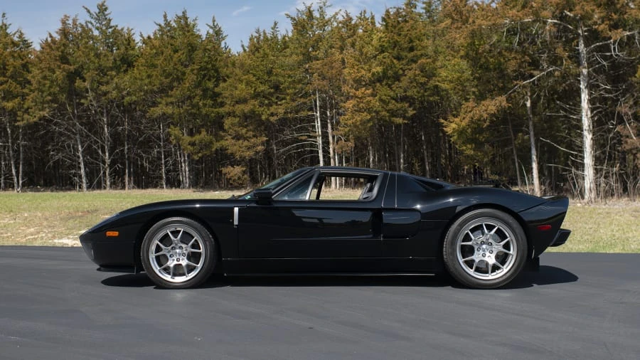 2006 Ford GT 1st Gen - Image 2 of 27