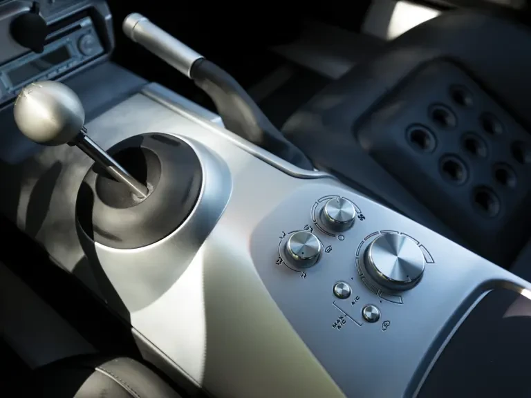 2006 Ford GT 1st Gen - Image 16 of 29