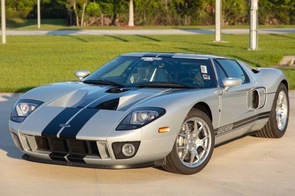 2006 Ford GT 1st Gen - Image 2 of 7