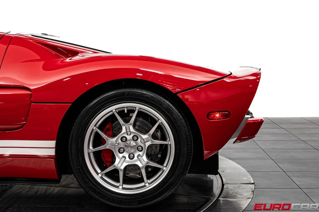2006 Ford GT 1st Gen - Image 16 of 31