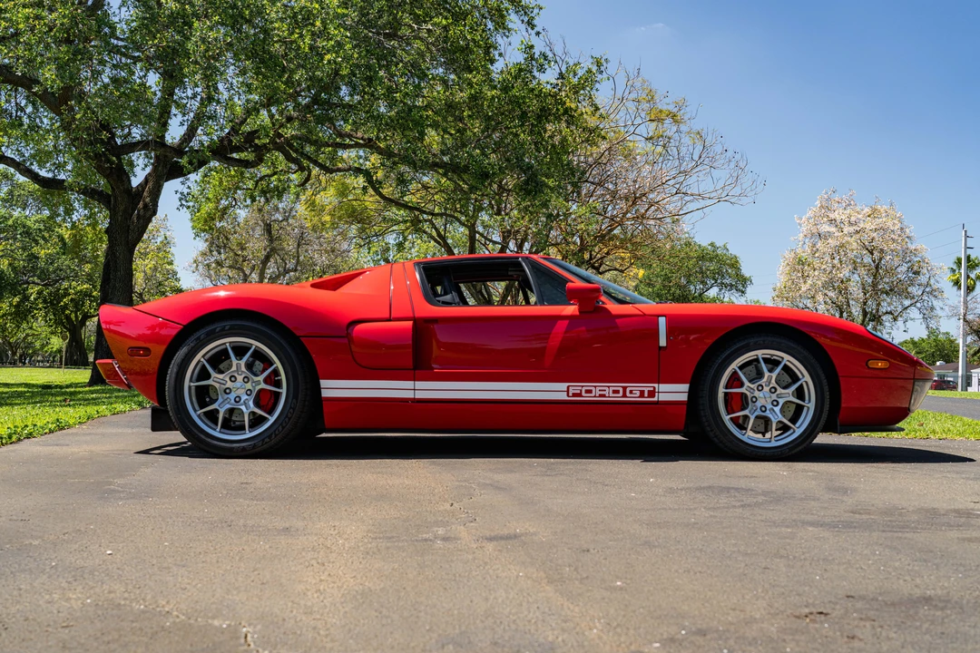 2006 Ford GT 1st Gen - Image 8 of 31