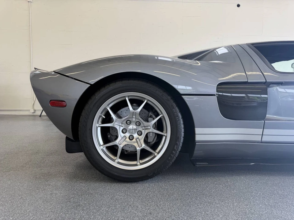 2006 Ford GT 1st Gen - Image 18 of 31