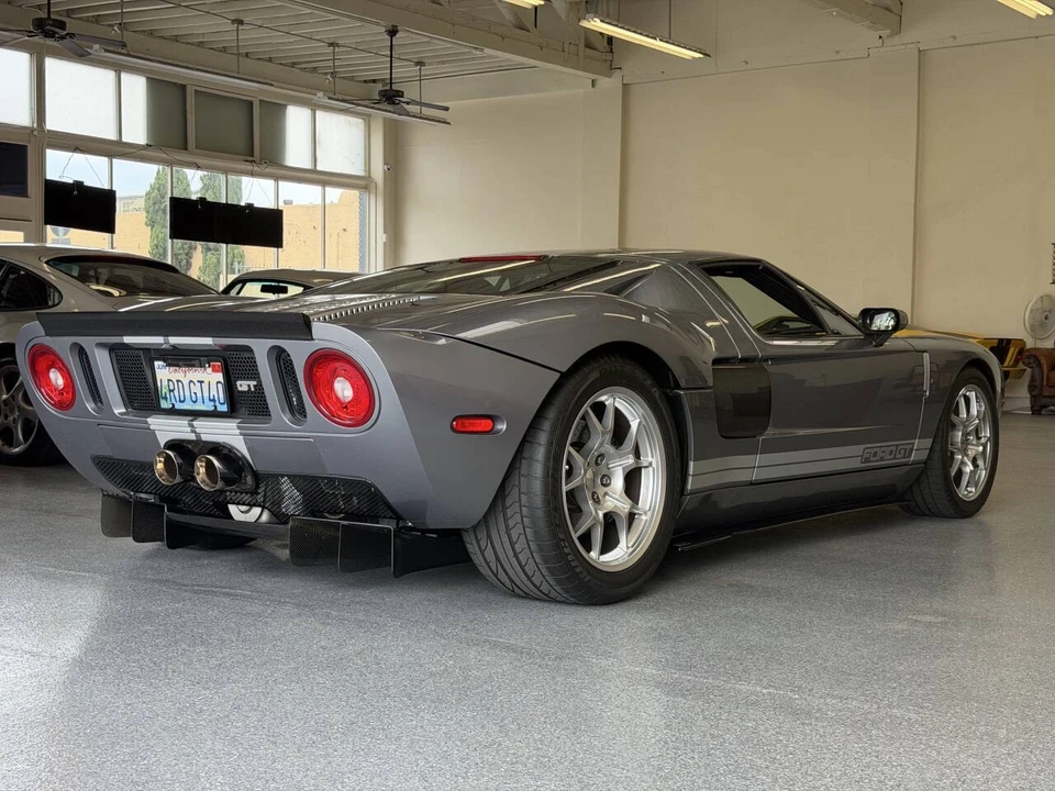 2006 Ford GT 1st Gen - Image 27 of 31