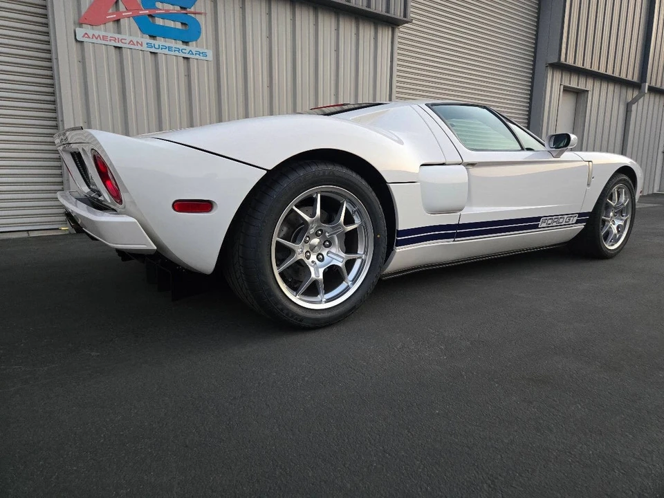 2006 Ford GT 1st Gen - Image 16 of 21