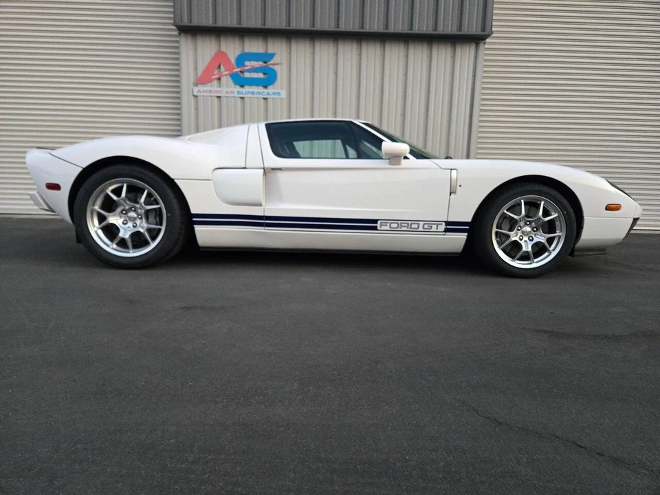2006 Ford GT 1st Gen - Image 18 of 21