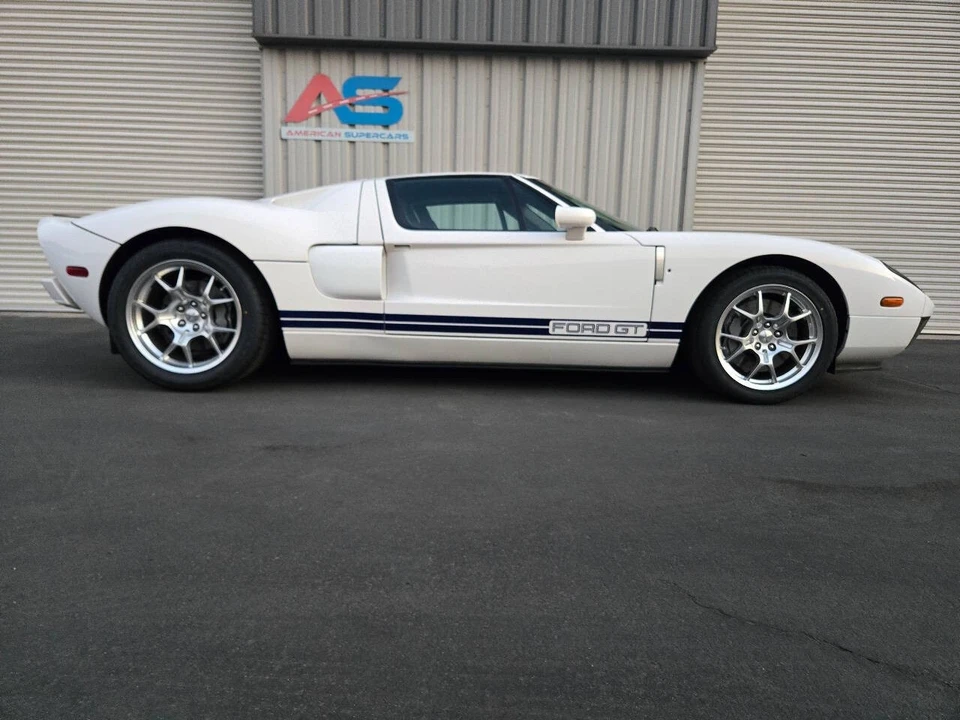 2006 Ford GT 1st Gen - Image 18 of 21