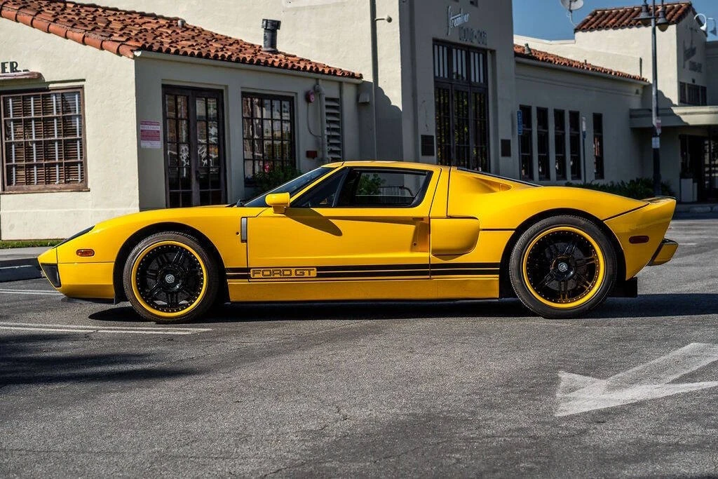 2006 Ford GT 1st Gen - Image 2 of 21