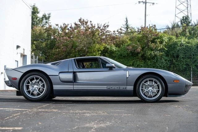 2006 Ford GT 1st Gen - Image 9 of 21