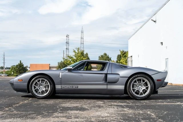 2006 Ford GT 1st Gen - Image 13 of 21