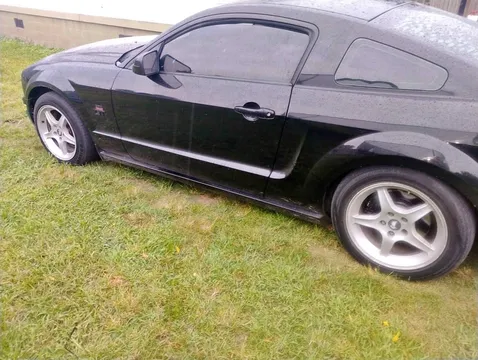 2006 Ford Mustang GT Coupe