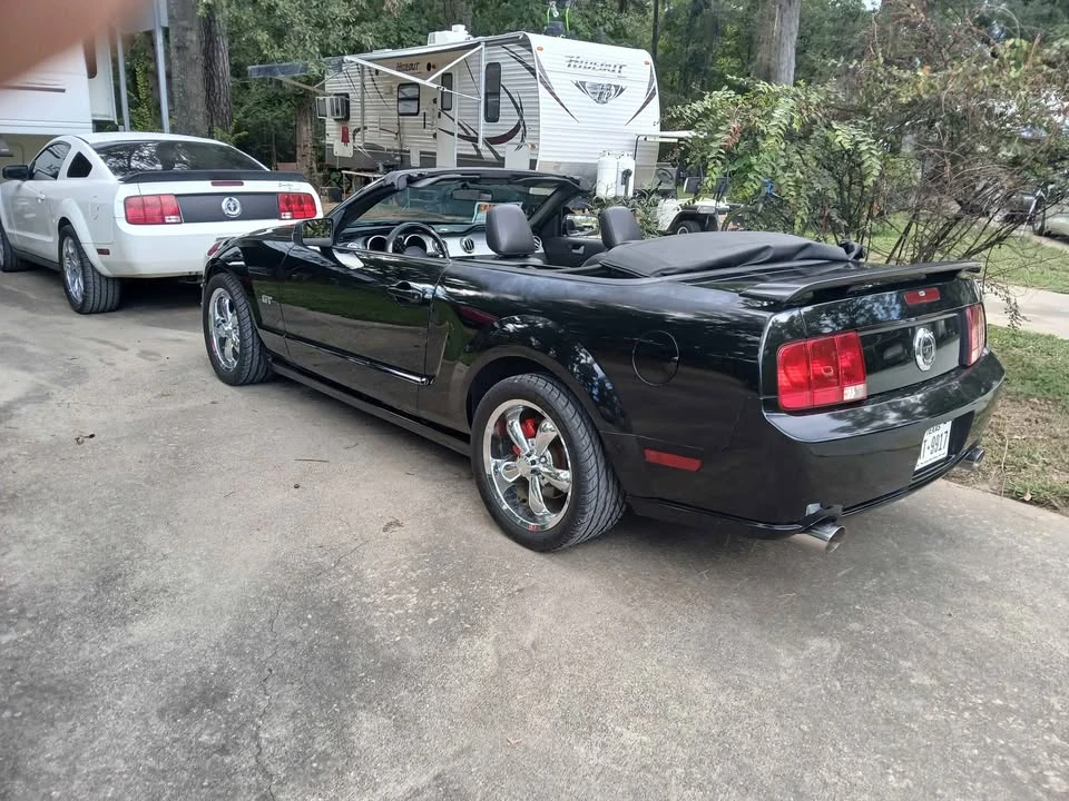 2006 Ford GT 1st Gen - Image 2 of 15