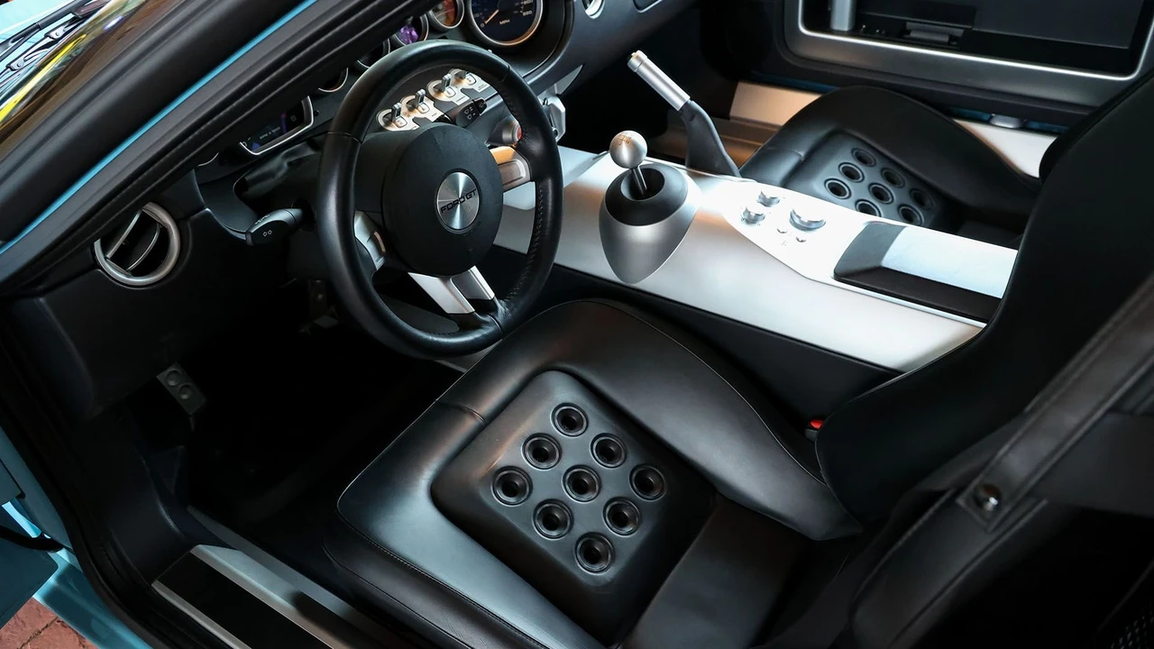 2006 Ford GT 1st Gen - Image 10 of 31