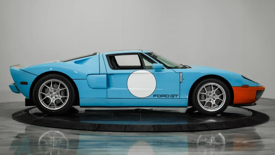 2006 Ford GT 1st Gen - Image 8 of 31
