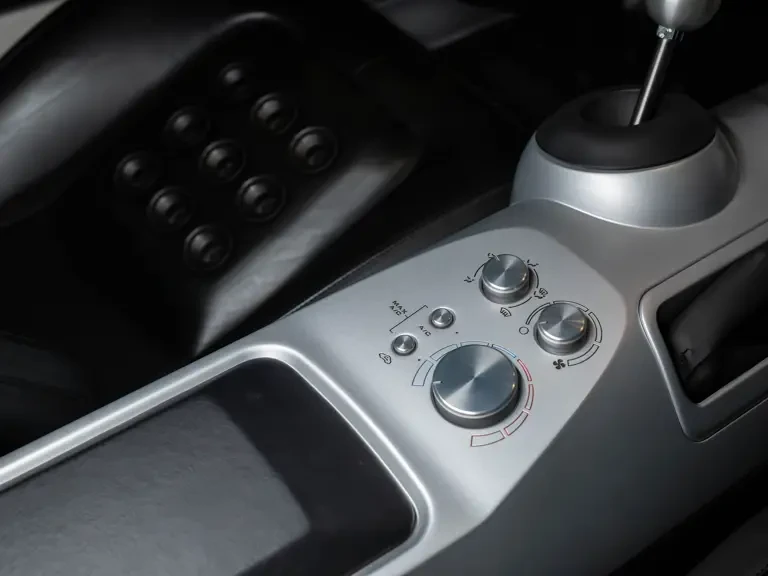 2006 Ford GT 1st Gen - Image 17 of 31