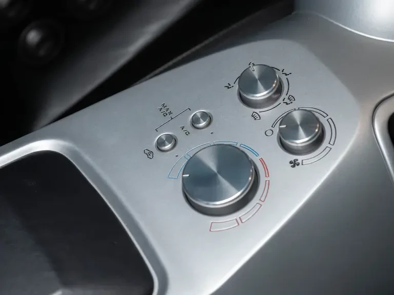 2006 Ford GT 1st Gen - Image 18 of 31
