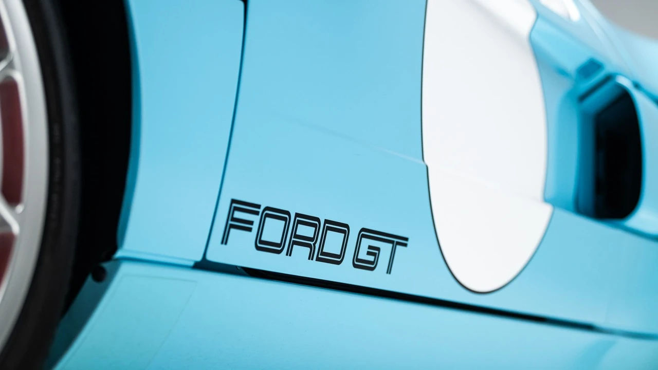 2006 Ford GT 1st Gen - Image 9 of 31
