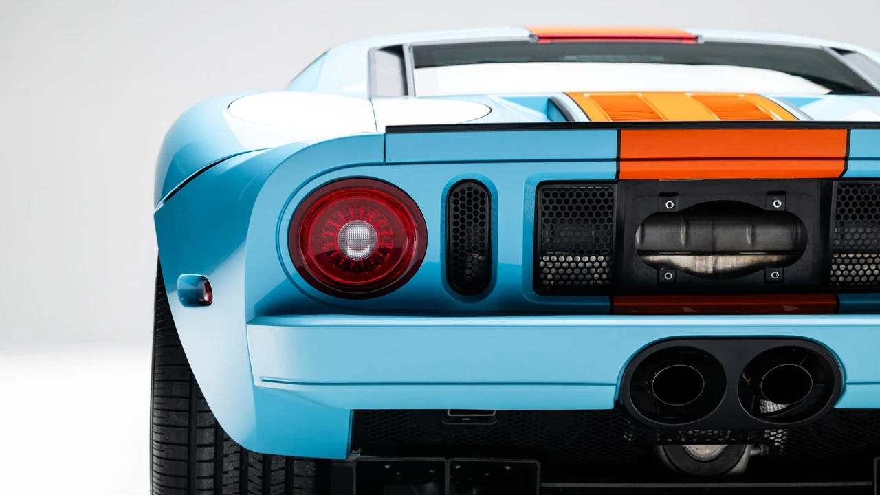 2006 Ford GT 1st Gen - Image 19 of 31
