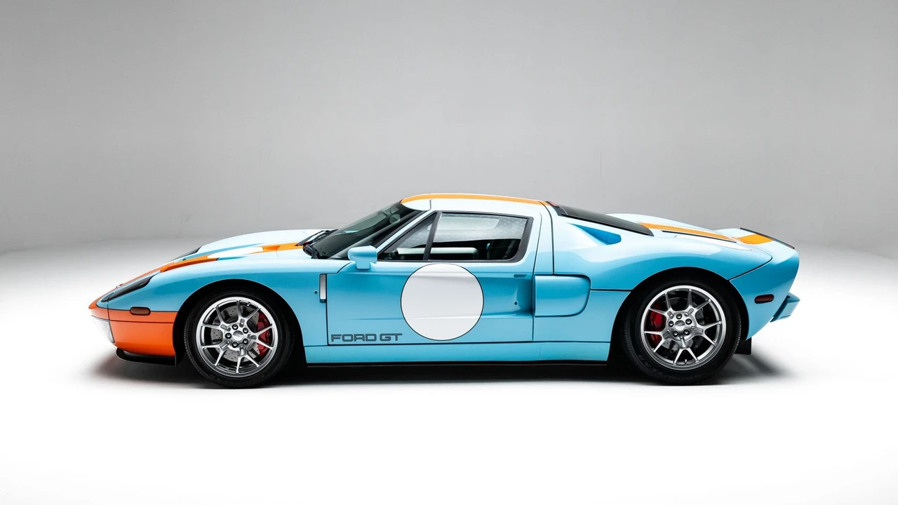 2006 Ford GT 1st Gen - Image 14 of 31