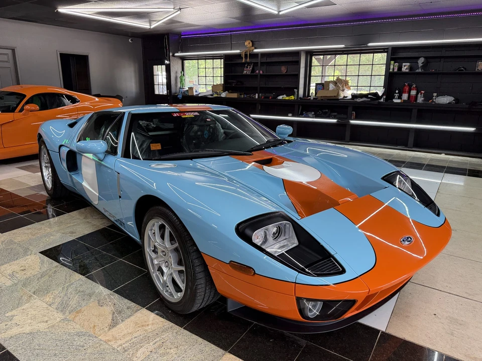 2006 Ford GT 1st Gen - Image 17 of 31