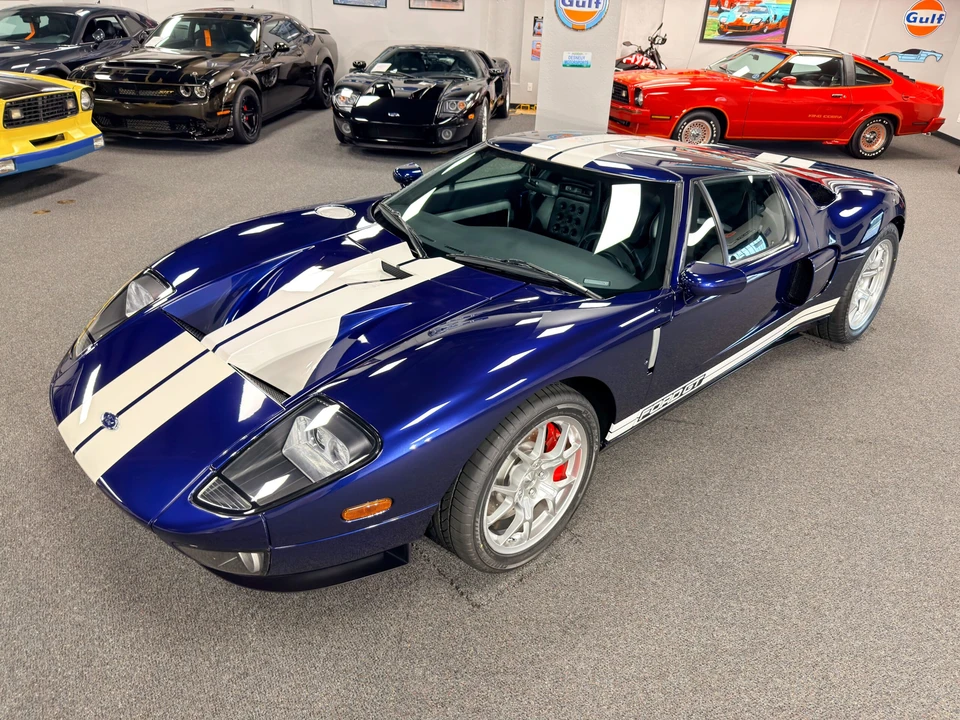 2006 Ford GT 1st Gen - Image 11 of 23
